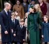 Mariés depuis 2011, le prince et la princesse de Galles sont aussi les heureux parents de trois enfants : George, Charlotte et Louis !
Le prince William, prince de Galles, Catherine Kate Middleton, princesse de Galles, le prince George, le prince Louis et la princesse Charlotte - famille royale britannique se rend à la messe de Noël à Sandringham le 25 décembre 2024 (GOFF INF / BESTIMAGE).