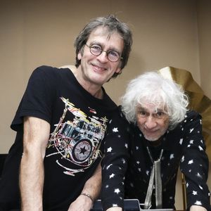 Et ce n'est pas tout ! En coulisses, Louis Bertignac a également retrouvé Richard Kolinka, autre figure phare du groupe Téléphone.

Exclusif - Louis Bertignac, Richard Kolinka, Backstage du concert au Trianon Paris et diffusé en direct sur Olympia TV, à Paris, France, le 18 janvier 2025. © Jack Tribeca/Bestimage