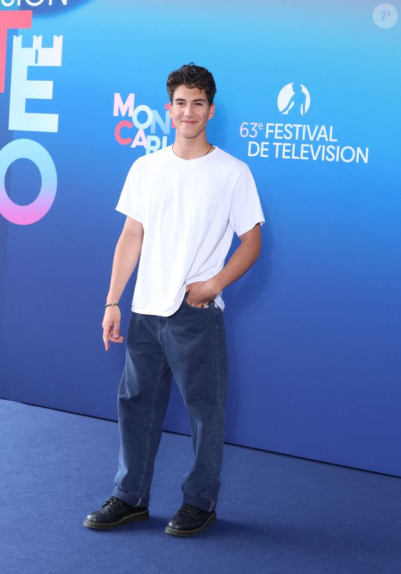 Mateo Paitel au photocall de "Un si grand soleil" lors de la 63eme édition du Festival de television de Monte-Carlo, Monaco, le 15 juin 2024. © Denis Guignebourg/BestImage