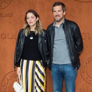 Les deux acteurs se sont mis en couple quelques années plus tard.

Marion Cotillard et Guillaume Canet au Village lors des Internationaux de France de Tennis à Roland-Garros le 09 juin 2019 à Paris, France. Photo par Nasser Berzane/ABACAPRESS.COM