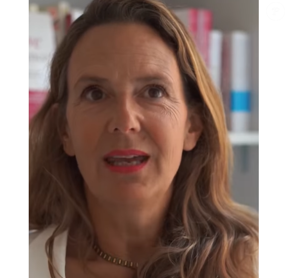 Florence Escavarage, experte en relations amoureuses vue dans "Ca commence aujourd'hui"