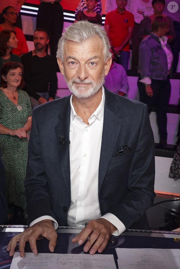 Exclusif - Gilles Verdez, sur le plateau de l’émission « TPMP » présentée par C.Hanouna et diffusée en direct sur C8, Paris, France, le 23 septembre 2024. © Jack Tribeca / Bestimage