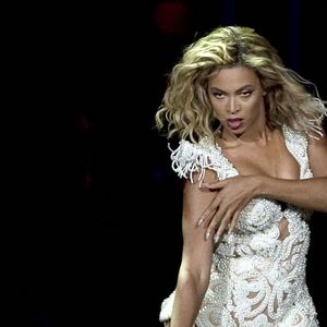 Beyoncé se produit lors du festival "Made in America" au Musée d'art de Philadelphie, à Philadelphie, en Pennsylvanie (États-Unis), le 31 août 2013. Photo de Jared Polin/Picturegroup/ABACAPRESS.COM