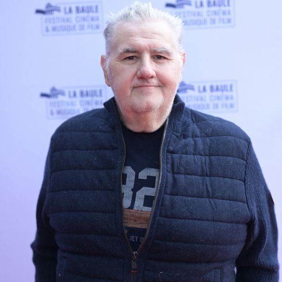 D'après "Le Parisien", Pierre Ménès a porté plainte pour diffamation contre Marie Portolano mais aussi son éditeur.

Pierre Ménès - 10ème Festival du Cinéma et de la Musique de Film à La Baule le 29 juin 2024.  © Rachid Bellak/Bestimage