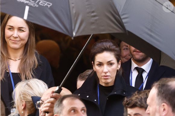 Anna Charrier (fille de Nicolas-Jacques Charrier), Théa Charrier (fille de Nicolas-Jacques Charrier, petite fille de Brigitte Bardot) - Sorties des obsèques de Brigitte Bardot en l'église Paroissiale Notre-Dame-de-l'Assomption de Saint-Tropez, France, le 7 janvier 2026.   © Jacovides-Moreau/Bestimage