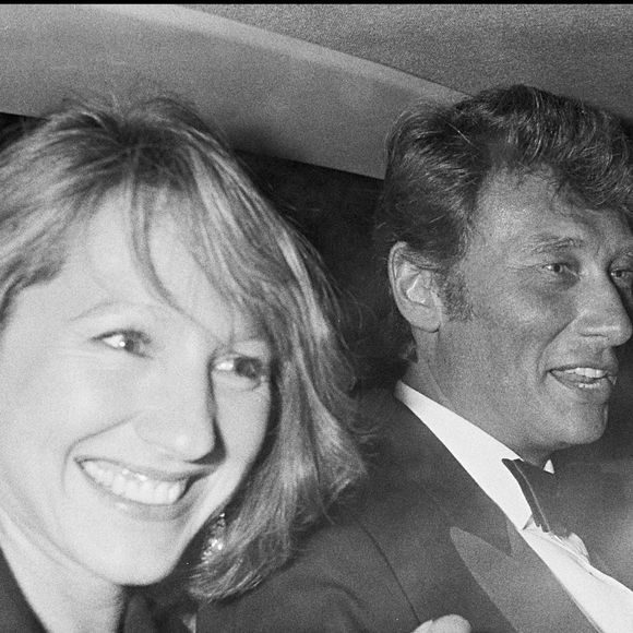 Archives - Johnny Hallyday et Nathalie Baye au Festival de Cannes en 1984. (ANGELI-RINDOFF / BESTIMAGE).