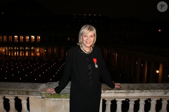 Chantal Ladesou - Rachida Dati remet à Chantal Ladesou les insignes de Chevalier de la Légion d'Honneur au ministère de la Culture à Paris le 2 février 2026.

© Philippe Baldini / Bestimage