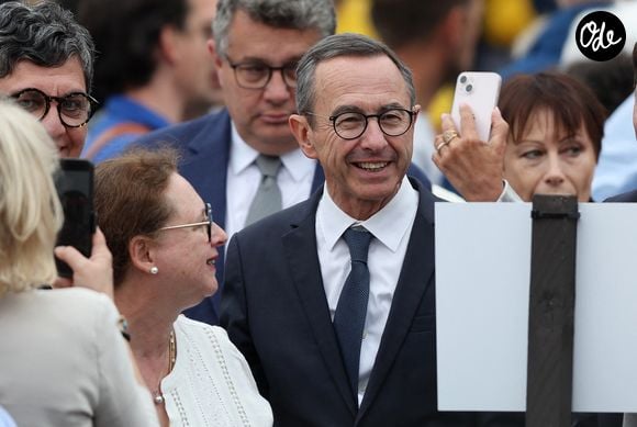 Bruno Retailleau - Les célébrités lors de la grande messe du pape Leon XIV sur la place de la Concorde à Paris, le 26 septembre 2026. Entre l’avenue des Champs-Elysées et la place de la Concorde, 700.000 fidèles et curieux, venus des quatre coins du globe, se sont rassemblés pour participer à la messe célébrée par le Saint Père. Le voyage apostolique, du 25 au 28 septembre 2026, se poursuivra à Lourdes et Metz. © Jacovides / Moreau / Bestimage