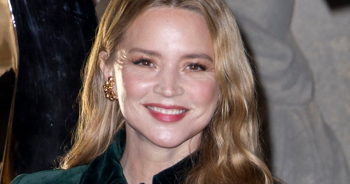 Virginie Efira en vacances au soleil : combien coûte une nuit dans l’hôtel où elle séjourne à l’île Maurice ?