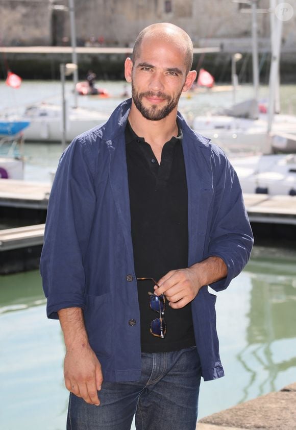 Moise Santamaria - Photocall de la série "Un si grand soleil" lors de la 21ème édition du Festival de la Fiction TV de la Rochelle. Le 14 septembre 2019© Patrick Bernard / Bestimage