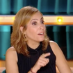 Devant Léa Salamé, une chroniqueuse révèle sa grossesse dans Quelle Époque : "Ah la tuile !"