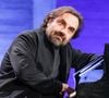 "Aujourd'hui, mes vacances, ce n'est plus vraiment des vacances", a-t-il confié sur RTL.

André Manoukian lors de la semaine du son de l'UNESCO à Paris le 19 janvier 2026.

© Coadic Guirec/Bestimage