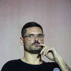 Florent Manaudou en conférence lors du 49ème Congrès Sélectour à l'hôtel Grand Hyatt à Doha au Qatar. Le 28 novembre 2024
© PsnewZ / Bestimage