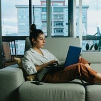 La psychologie confirme que les personnes qui préfèrent être seules après le travail ont toutes un point commun