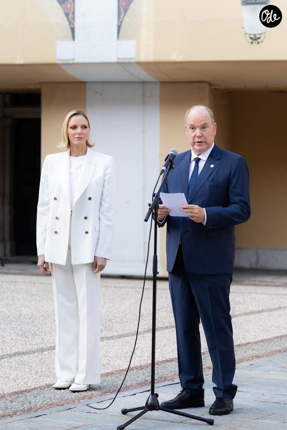 Le prince Albert II de Monaco et la princesse Charlène de Monaco ont accueilli au Palais princier les ambassadeurs et représentants permanents des 46 États membres de l'organisation du Conseil de l'Europe, Monaco le 2 septembre 2026. © Olivier Huitel/Pool Monaco/Bestimage