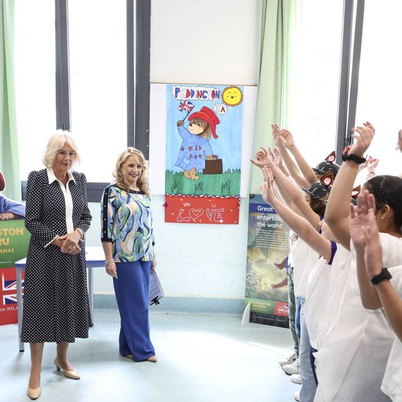 Camilla Parker Bowles, reine consort d'Angleterre, visite l'école primaire "Istituto Comprensivo Alessandro Manzoni" à Rome, le 9 avril 2025. Le couple royal britannique est en voyage officiel de quatre jours en Italie. Imago/PsnewZ/Bestimage