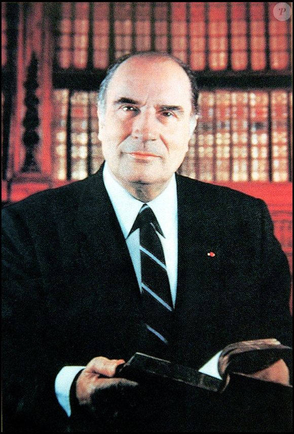 Elle avait récolté 148 900 euros pour l'association France-Libertés.

Portrait de François Mitterrand, 1981
Bestimage