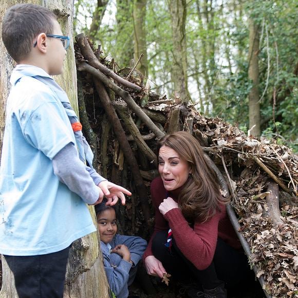 De façon générale, le scoutisme en France rassemble en 2023 environ 200 700 personnes, réparties dans dix grands mouvements. 
 
Catherine (Kate) Middleton, duchesse de Cambridge, se rend au siège des scouts de Gilwell Park pour en apprendre davantage sur leur nouvelle organisation et leur mode de vie. Cette organisation scout est destinée aux jeunes enfants, la visite célèbre également le centième anniversaire du parc Gilwell. Londres, le 28 mars 2019
Agence / Bestimage