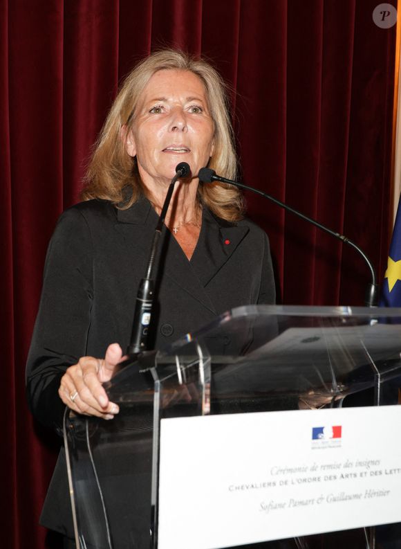 Claire Chazal lors de la cérémonie de remise des insignes de chevalier dans l'ordre des arts et des lettres à S.Pamart et G.Héritier à l'Hôtel Alfred Sommier à Paris le 29 mai 2025.

© Coadic Guirec / Bestimage