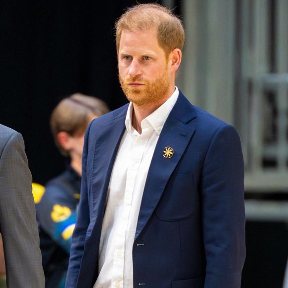 Le prince Harry, duc de Sussex, assiste à la compétition de volley-ball au Vancouver Convention Centre lors des Invictus Games Vancouver Whistler 2025, le 15 février 2025. © Backgrid USA / Bestimage