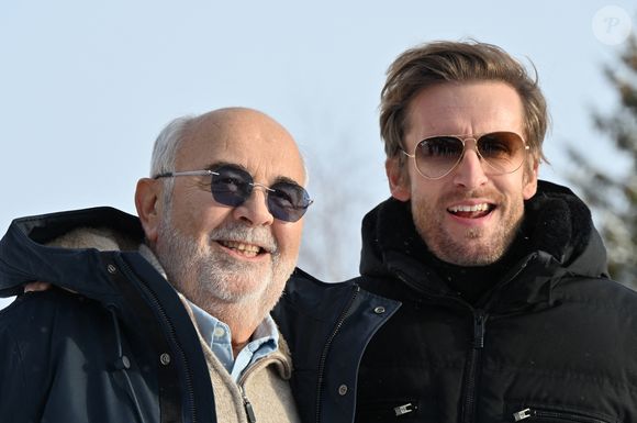 Gérard Jugnot et Philippe Lacheau posant pour le photocall de Mauvaise pioche lors du 29ème Festival du Film de Comédie à L'Alpe d'Huez, France, le 22 janvier 2026. Photo by Mireille Ampilhac/ABACAPRESS.COM