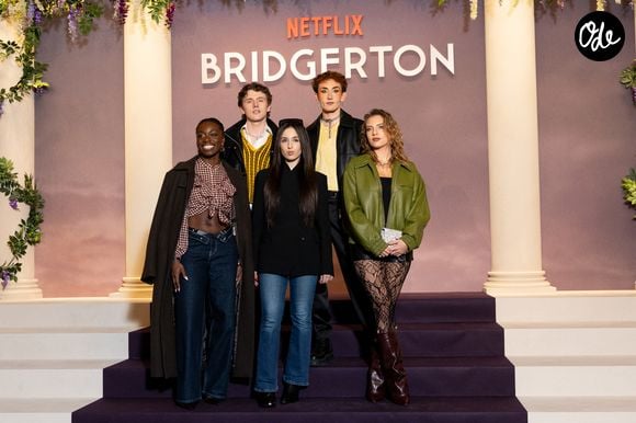 Sarah, Bastiaan, Ambre, Victor et Léa de la Star Academy 2025 - Photocall de l'avant-première mondiale parisienne de la saison 4 Netflix de "Bridgerton" au Palais Brongniart à Paris, France, le 14 janvier 2026. © Cyril Moreau/Bestimage
