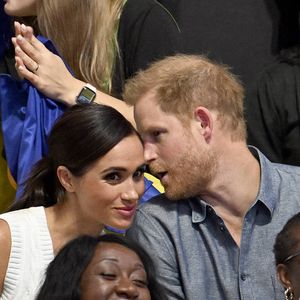 Le prince Harry, duc de Sussex et Meghan Markle, duchesse de Sussex, assistent au match de volleyball mixte "Nigeria - Ukraine" lors des Invictus Games 2023 à Dusseldorf, le 14 septembre 2023. © Imago / Panoramic / Bestimage