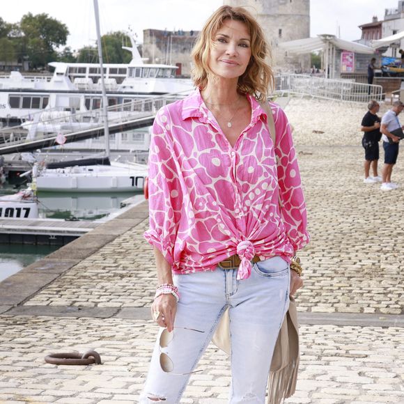 Au coeur de sa mise au point : sa marque Mademoiselle Chauvin

Ingrid Chauvin de la série Demain nous appartient, DNA
La 25e édition du Festival de la fiction télé de La Rochelle, samedi 16 septembre 2023. © Christophe Aubert via Bestimage