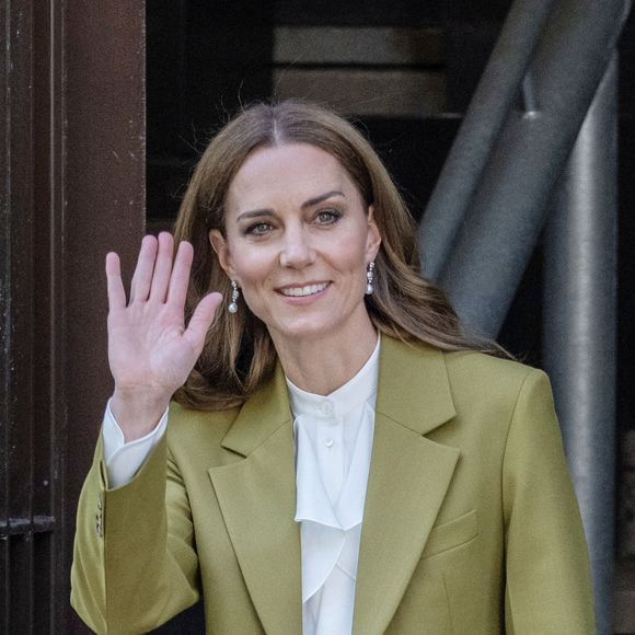 Kate Middleton a été contrainte d'annuler sa participation à la procession royale du Royal Ascot. 

Kate Middleton à Londres  Backgrid UK/ Bestimage