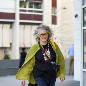 Exclusif - Corinne Masiero - Arrivée des invités à l'enregistrement de "Vivement Dimanche" aux Studios Rive Gauche le 5 novembre 2025.
Cette émission sera diffusée sur France 3 le 30 novembre 2025.

© Anne-Sophie Guebey / Bestimage