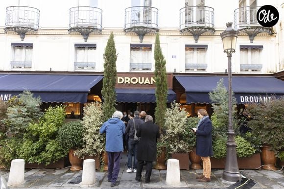Le chef Romain Van Thienen y propose une cuisine française entre tradition et modernité.

Illustration - Remise du Prix Goncourt 2021 au restaurant Drouant à Paris. Le 3 novembre 2021
© Jack Tribeca / Bestimage