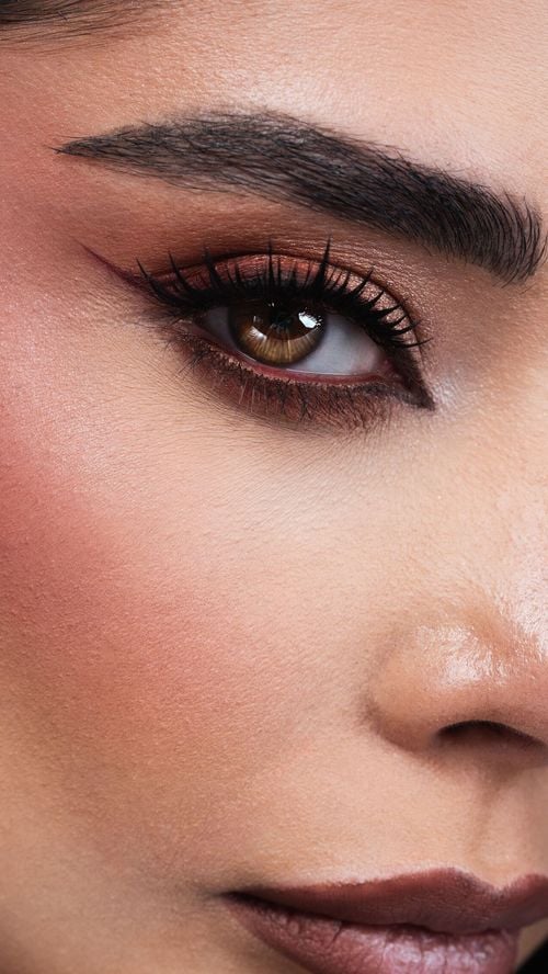 EyeMaxing, la nouvelle tendance make-up qui permet de mettre en valeur le regard