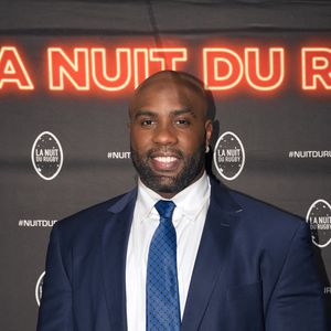 Teddy Riner prépare son retour à la compétition avec les Jeux olympiques de Los Angeles 2028 en ligne de mire.

Teddy Riner - La nuit du rugby à l'Olympia de Paris. © Florian Lavielle/Bestimage