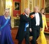 Ses bijoux comprenaient la tiare de saphirs belge, des bracelets Cartier et le collier Greville.

Donald J. Trump (président des Etats-Unis) et la Première dame Melania Trump, le roi Charles III d'Angleterre et Camilla Parker Bowles, reine consort d'Angleterre, le prince William, prince de Galles, et Catherine (Kate) Middleton, princesse de Galles, lors du banquet d'Etat au chateau de Windsor en l'honneur de la visite officielle de président Donald Trump et de la Première dame Melania au Royaume-Uni, 17 septembre 2025
© PA Photo/ Bestimage