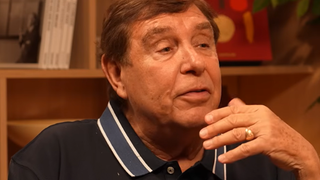 "Rares sont ceux qui peuvent s'en sortir" : Jean-Pierre Foucault évoque ce moment où un pilote d'hélicoptère lui a sauvé la vie