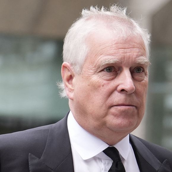 Le prince Andrew, empêtré dans des scandales, renonce à son titre royal et ses honneurs.
|Archives du prince Andrew, duc d'York
PA Photo/ Bestimage