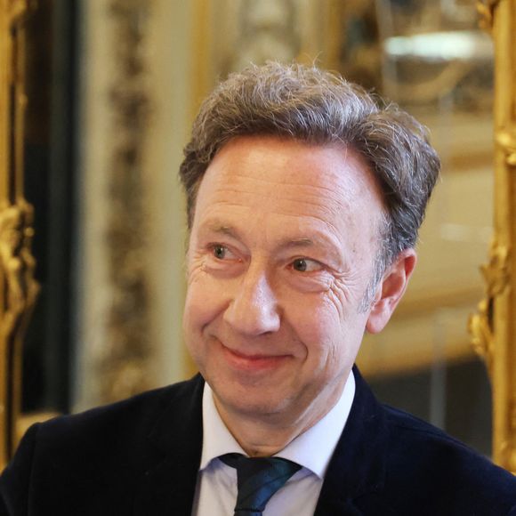 Stéphane Bern lors de sa nomination comme Pape du Patrimoine lors de la Saint Clément au restaurant Alain Ducasse Baccarat, à Paris, France, le 20 novembre 2025.

© Denis Guignebourg/Bestimage