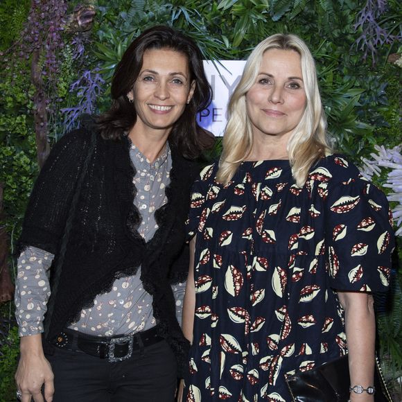 Adeline Blondieau et Sophie Favier - Soirée de lancement des produits Phyto Specific de la marque Phyto à la Pause Parisienne à Paris suivie d'un showcase de G. Dourdan, le 19 novembre 2019. © Pierre Perusseau/Bestimage