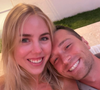 La princesse Maria Carolina de Bourbon des Deux-Siciles est en couple avec Jordan Bardella

Maria Carolina de Bourbon des Deux-Siciles a publié pour la première fois un selfie sur lequel elle s'affiche aux côtés de son compagnon Jordan Bardella sur Instagram.
Crédit : Instagram/carolinadebourbon