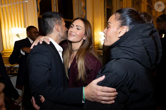 Vitaa, Amel Bent, Alexandre Kirchhoff - Cérémonie de la remise de la médaille de chevalier de l'ordre des arts et des lettres à Alexandre Kirchhoff, PDG du label Capitol Music France par R.Dati au Ministère de la Culture à Paris le 9 janvier 2026.
Cyril Moreau / Bestimage