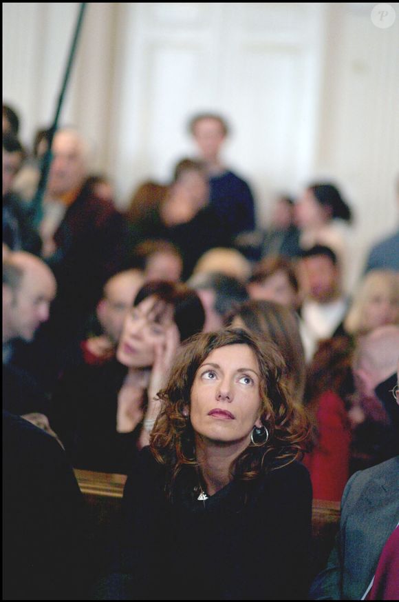 L'épouse de Bertrand Cantat, Kristina Rady, à l'ouverture du procès du chanteur français Bertrand Cantat au palais de justice de Vilnius. Mars 2004 © Mousse/Hounsfield/ABACA.