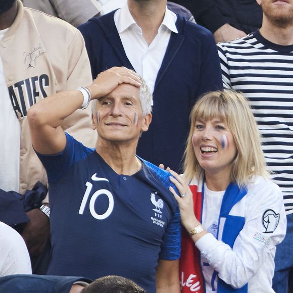 Nagui et sa femme Mélanie Page - Célébrités dans les tribunes du match du groupe D de l'Euro 2024 entre l'équipe de France face à l'Autriche (1-0) à Dusseldorf en Allemagne le 17 juin 2024. © Cyril Moreau/Bestimage