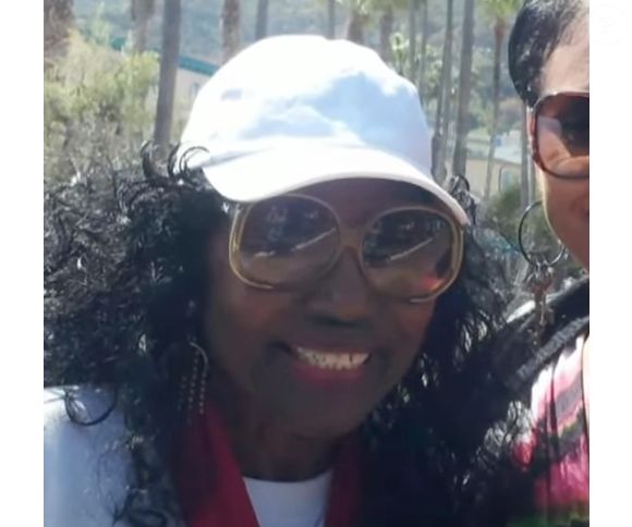 Dalyce Curry avait entamé sa carrière dans les années 50 en participant à d'innombrables longs-métrages du Black Hollywood.


Dalyce Curry - Capture d'écran - YouTube - NBC News.
