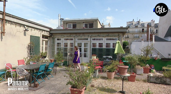 Les visites sont possibles, mais uniquement après avoir adressé une lettre de motivation à la gardienne des lieux.

Visite de l'appartement de Boris Vian, resté intact des décennies après son départ.
