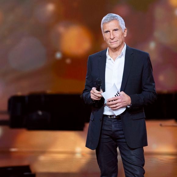 Exclusif - Nagui sur le plateau de l’émission “Unis pour Mayotte” diffusée en direct sur France 2, qui a permis de récolter plus de 5 millions de dons le 17 décembre 2024.

© Pierre Perusseau / Bestimage