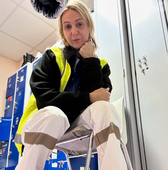 Ambre Dol de "Familles nombreuses" à son travail - 16 janvier 2025