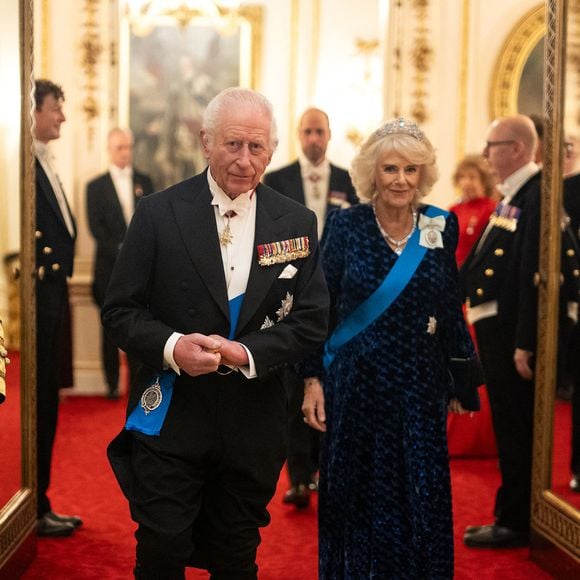 En déplacement au nord de Londres avec la reine Camilla, Charles III a rencontré des bénévoles et des représentants de la communauté locale...

Le roi Charles III et la reine Camilla, Buckingham Palace, 2024.