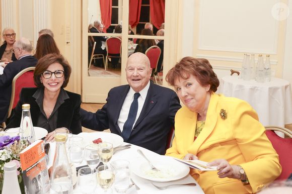 Rachida Dati, Marc Ladreit de Lacharrière, Roselyne Bachelot réunis pour le dernier dîner du Cercle de la Revue des Deux Mondes de l'année lundi15 décembre 2025
© Jack Tribeca / Bestimage
