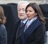 Anne Hildago a réagi aussi  : "En sa mémoire, les drapeaux de tous les équipements municipaux seront mis en berne et des registres seront ouverts à l’Hôtel de Ville, 

Jean Tibéri et Anne Hidalgo - Arrivées en l'église Saint-Sulpice pour les obsèques de l’ancien président de la République Jacques Chirac à Paris. Un service solennel sera présidé par le président de la République. Le 30 septembre 2019
© Dominique Jacovides / Bestimage