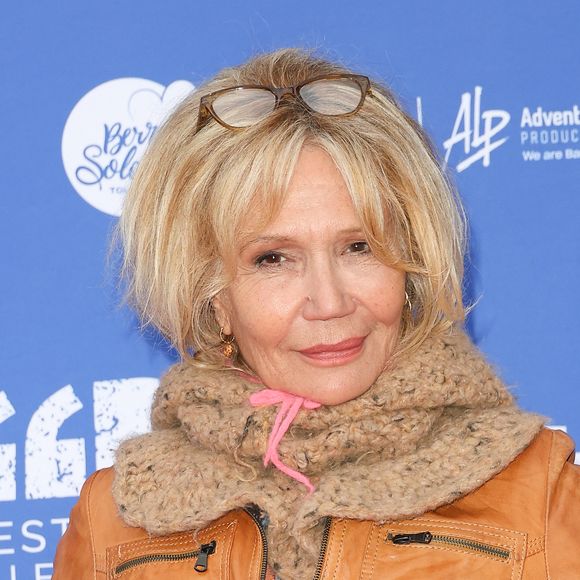 C'est en tout cas tout le mal que l'on lui souhaite ! 

Clémentine Célarié au photocall du film "A L'Epreuve" lors de la 3ème édition du festival du film de Demain (30 mai - 2 juin 2024) à Vierzon, France, le 1er juin 2024. © Coadic Guirec/Bestimage